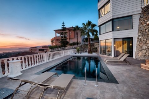 Продажа виллы  в Анталье, Турция 4+1, 320м2, №184759 – фото 21