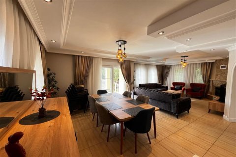 Продажа квартиры  в Аланье, Анталье, Турция 5 комн., 280м2, №192639 – фото 27