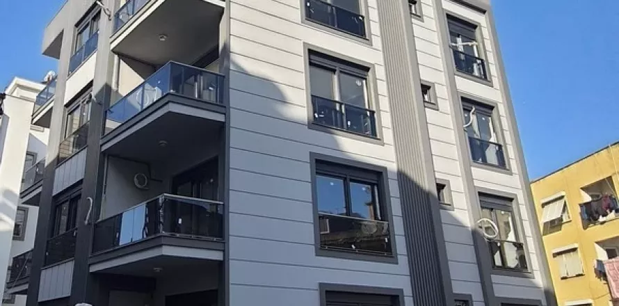 1+1 Apartment  in Mugla, Turkey No. 183395