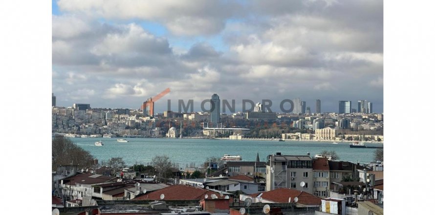 Квартира  3+2 в Ускюдар, Стамбул, Турция №185535