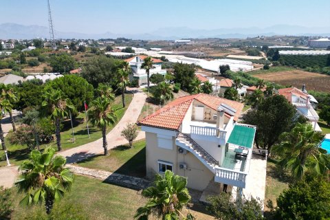 Villa for sale  in Serik, Antalya, Turkey, 4 bedrooms, 235m2, No. 175738 – photo 27