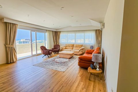 آپارتمان در  Mahmutlar ، امارات متحده عربی 4 خوابه ، 260 متر مربع.  شماره 185426 - 27