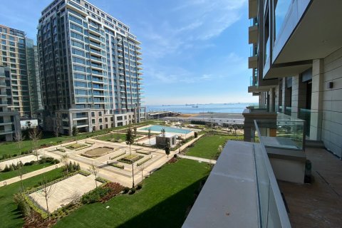 Apartment for sale  in Istanbul, Turkey, 2 bedrooms, 133m2, No. 172106 – photo 1