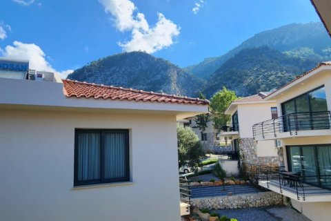 Продажа квартиры  в Гирне, Северный Кипр 3 комн., 80м2, №210855 – фото 15