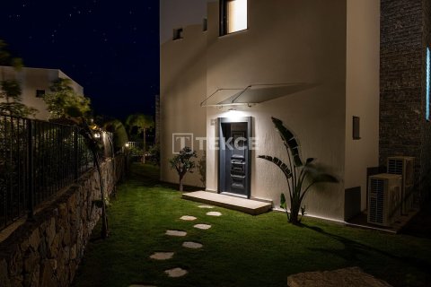 4+1 Villa  i Bodrum, Mugla, Tyrkiet Nr. 177504 - 12