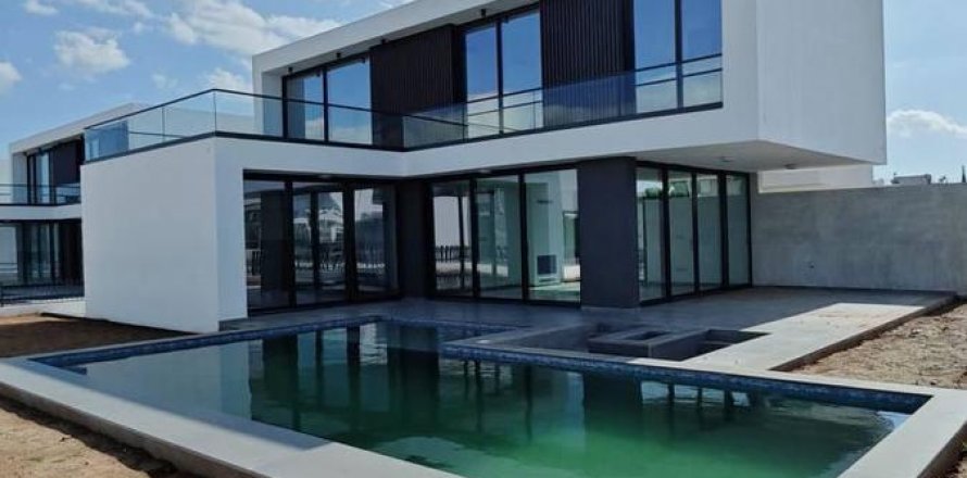 3+1 Villa  i Famagusta,  Nr. 190730