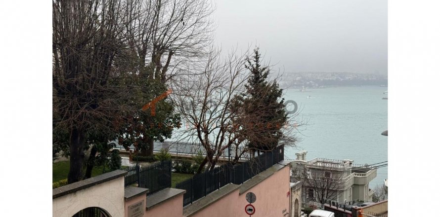 2+1 Lägenhet i Beyoglu, Istanbul, istanbul, Turkiet Nr. 185683