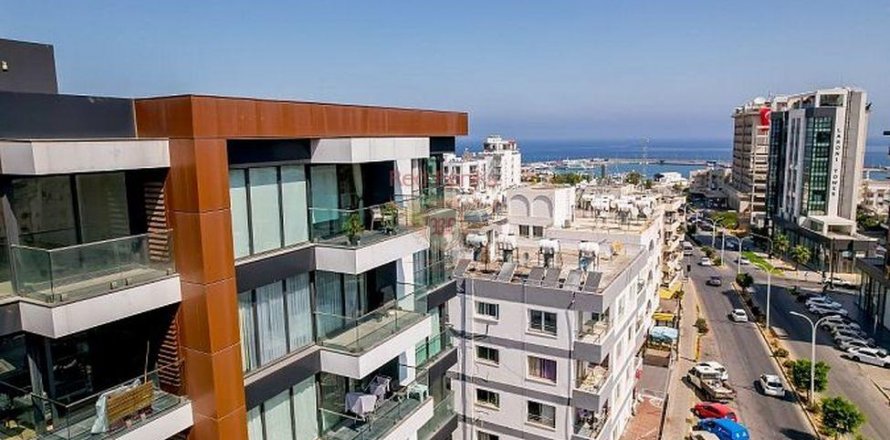 2+1 Apartment in Girne, Northern Cyprus No. 187602