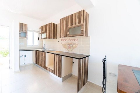 Apartment for sale  in Girne, Northern Cyprus, 2 bedrooms, 66m2, No. 187603 – photo 11