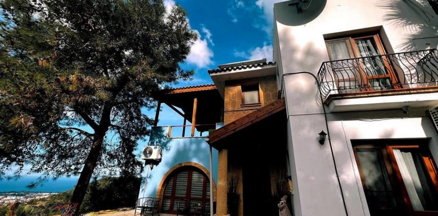 Вилла  3+1 в Гирне, Северный Кипр №190985