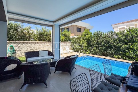 Продажа виллы  в Чешме, Измире, Турция 4+1, 140м2, №192967 – фото 7