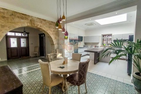 Villa for sale  in Girne, Northern Cyprus, 4 bedrooms, 380m2, No. 192796 – photo 5