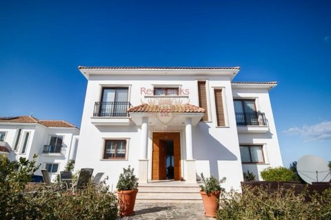 4+1 Villa i Girne, Nr. 192797 - 1