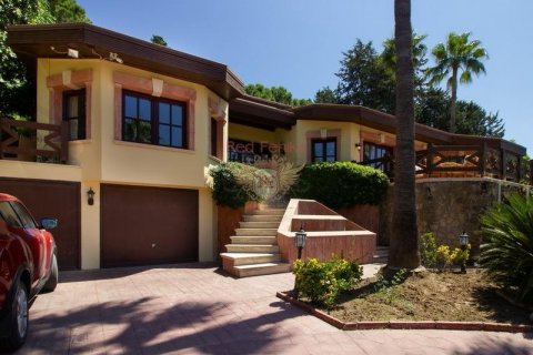 3+1 Villa  i Girne,  Nr. 192795 - 1