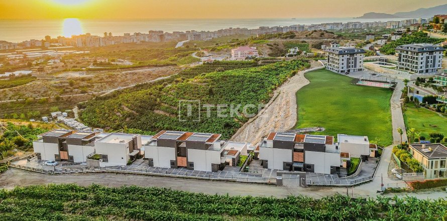 Вилла  4+1 в Аланье, Анталья, Турция №175468