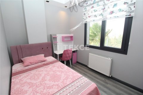 Продажа квартиры  в Бейликдюзю, Стамбуле, Турция 2+1, 140м2, №185262 – фото 17