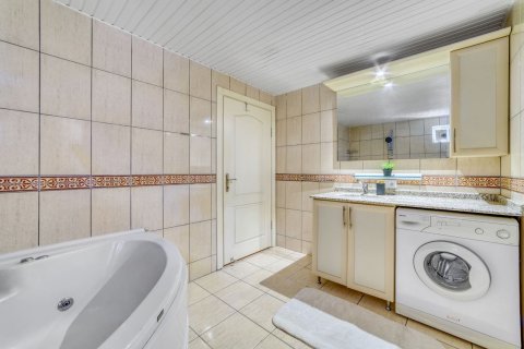 Penthouse for sale  in Oba, Antalya, Turkey, 4 bedrooms, 200m2, No. 193461 – photo 24