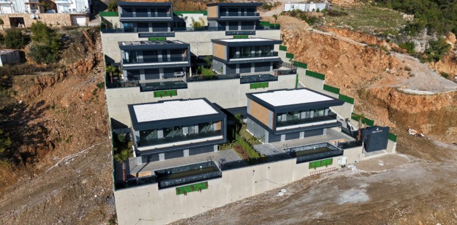 4+1 Villa in Alanya, Antalya, Turkey No. 80169