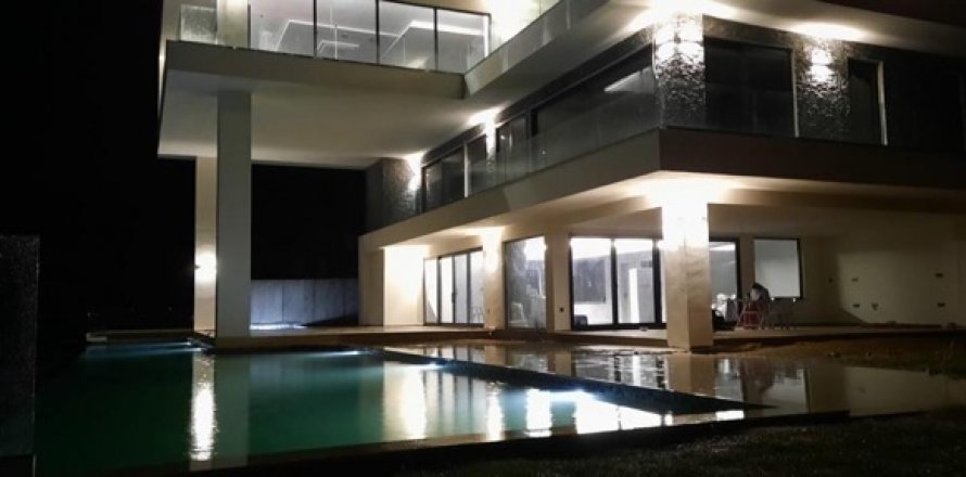 Вилла  7+1 в Анталье, Турция №184781