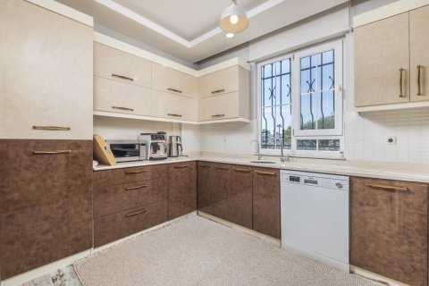 Продажа виллы  в Анталье, Турция 5 комн., 220м2, №189622 – фото 27