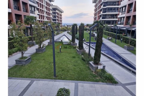 Продажа квартиры  в Бююкчекмедже, Стамбуле, Турция 4+1, 250м2, №193260 – фото 29