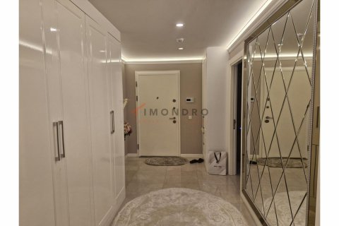 Продажа квартиры  в Бююкчекмедже, Стамбуле, Турция 4+1, 250м2, №193260 – фото 17