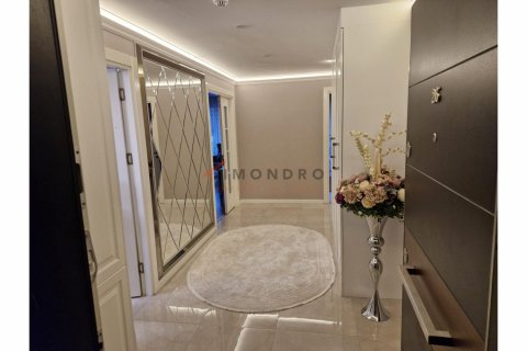 Продажа квартиры  в Бююкчекмедже, Стамбуле, Турция 4+1, 250м2, №193260 – фото 6