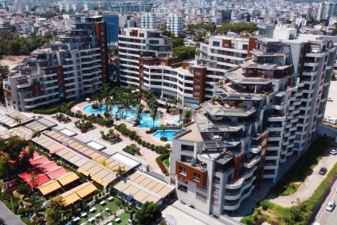 Продажа квартиры  в Анталье, Турция 2+1, 130м2, №175542 – фото 1