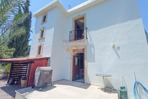 ویلا در  Girne ، امارات متحده عربی 3 خوابه ، 220 متر مربع.  شماره 187873 - 2