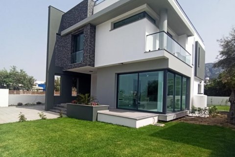 4+1 Villa i Girne, Nr. 190982 - 2