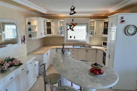 Продажа виллы  в Каргыджаке, Аланье, Анталье, Турция 5 комн., 220м2, №193824 – фото 9