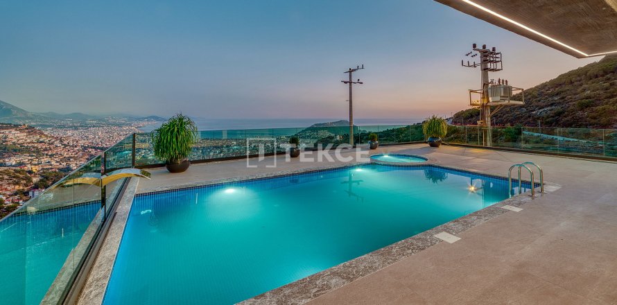 Вилла  4+1 в Аланье, Анталья, Турция №184260