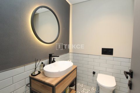 Продажа квартиры  в Стамбуле, Турция 1+1, 84м2, №189739 – фото 13