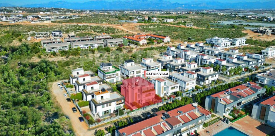 Вилла  7-х ком. в Муратпаше, Анталья, Турция №188110