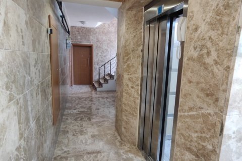 Продажа квартиры  в Анталье, Турция 4+1, 210м2, №191549 – фото 24