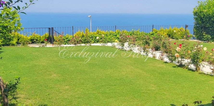 4+1 Apartment  in Bodrum, Mugla, Turkey No. 188023