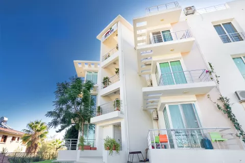 Lejlighed  i Alsancak, Girne,  Nr. 211132 - 2