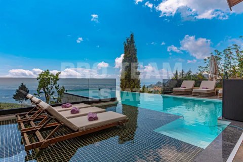 Продажа виллы  в Серике, Анталье, Турция 7 комн., 750м2, №191928 – фото 1