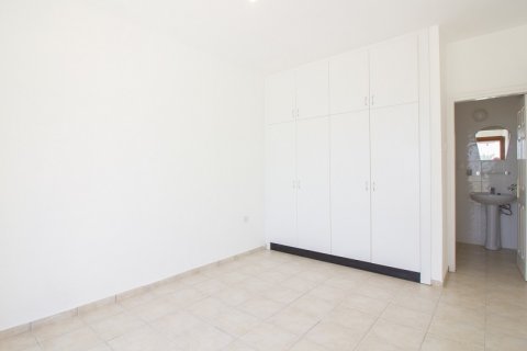 Продажа квартиры  в Гирне, Северный Кипр 2+1, 80м2, №190970 – фото 11