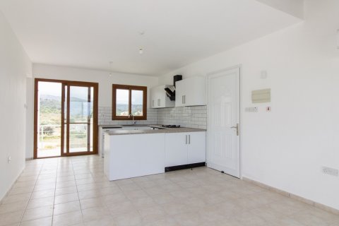 Продажа квартиры  в Гирне, Северный Кипр 2+1, 80м2, №190970 – фото 4