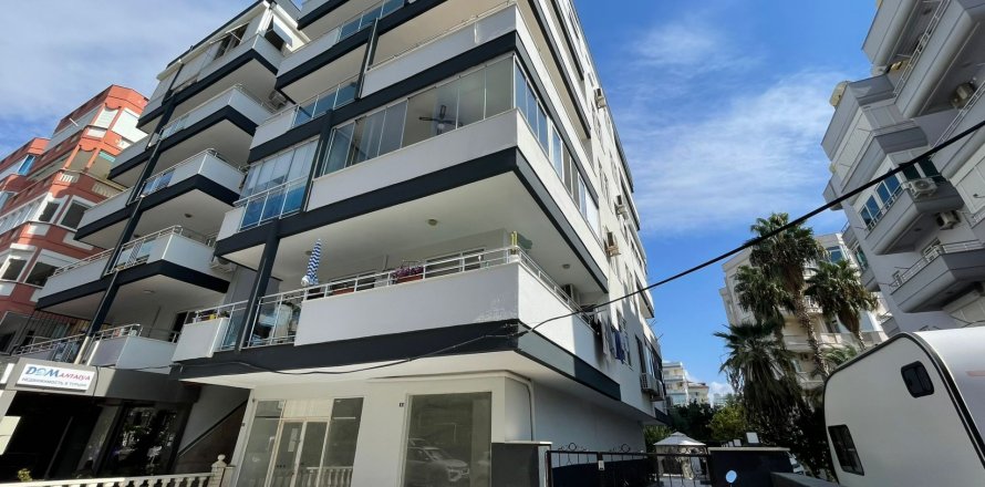 2+1 Apartment  in Alanya, Antalya, Turkey No. 185838