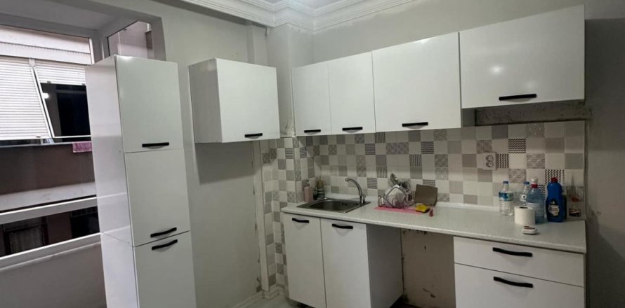 1+1 Apartment  in Alanya, Antalya, Turkey No. 185839