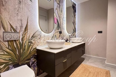 Villa for sale  in Bodrum, Mugla, Turkey, 5 bedrooms, 300m2, No. 192615 – photo 16