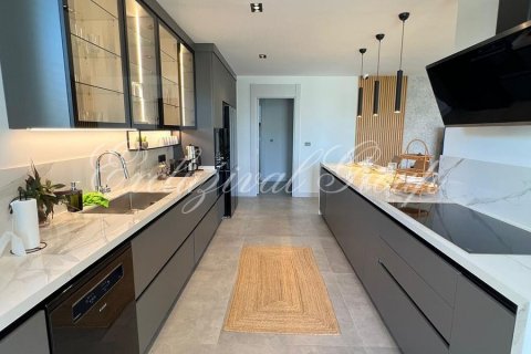 Villa for sale  in Bodrum, Mugla, Turkey, 5 bedrooms, 300m2, No. 192615 – photo 8